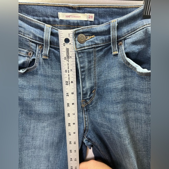 Levi’s 505 Straight Jeans Womens 28 Waist Blue Denim Stretch Cute Pants 2150 - Picture 5 of 10